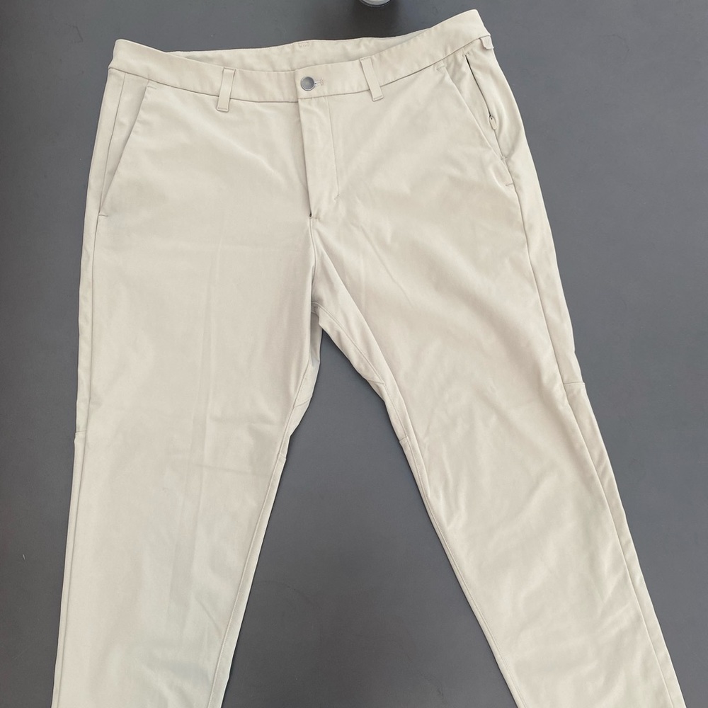 Lululemon Men’s Commission Pant